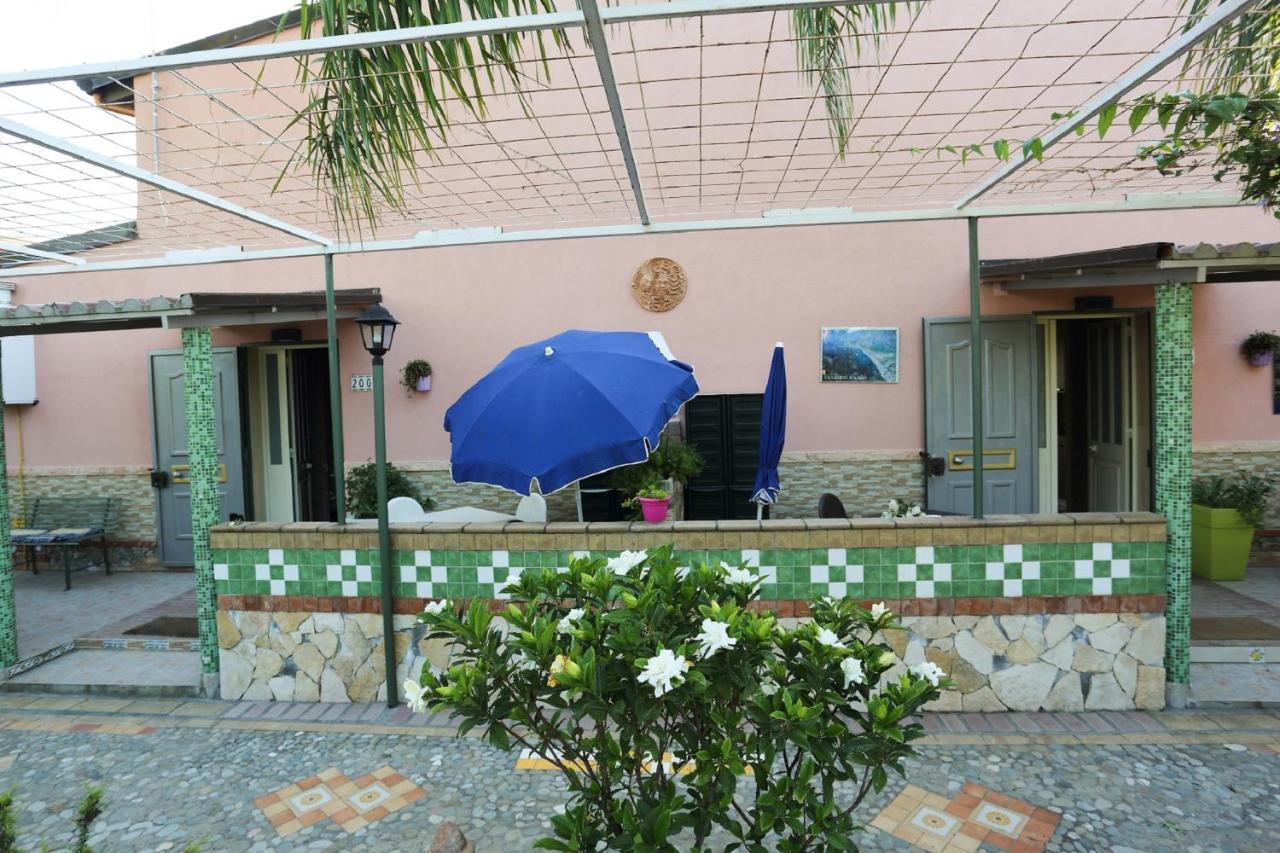 Holiday Maison Villa Arci Giardini Naxos Ngoại thất bức ảnh