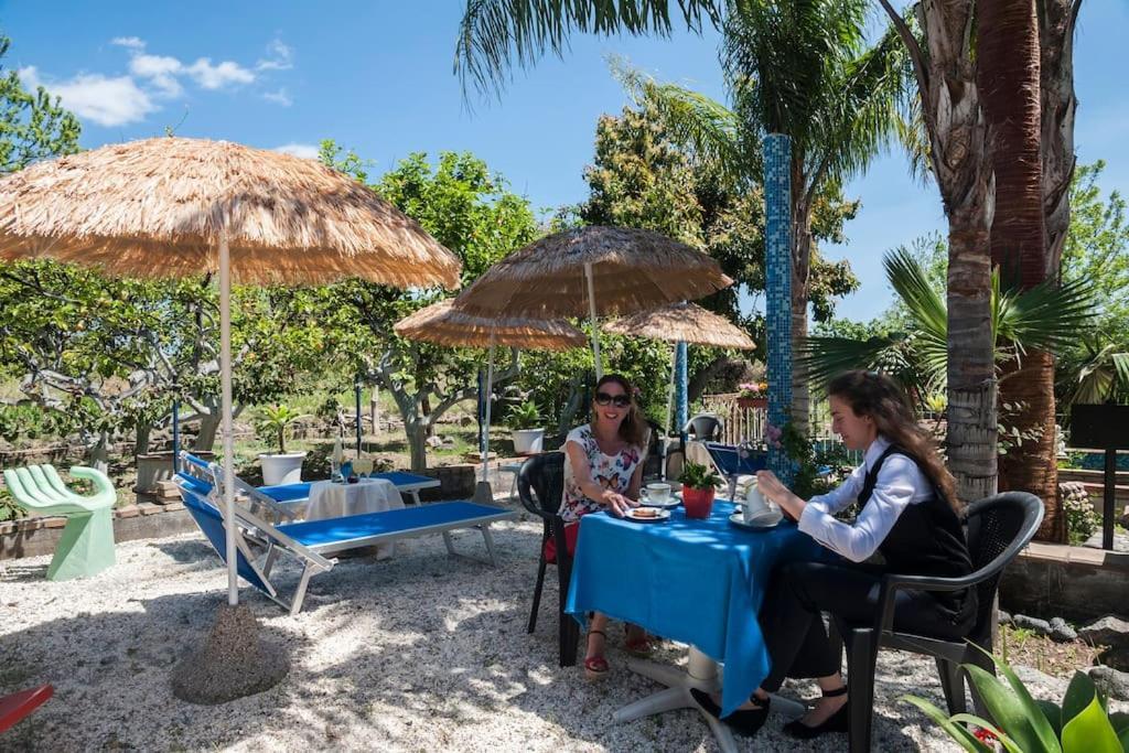Holiday Maison Villa Arci Giardini Naxos Ngoại thất bức ảnh
