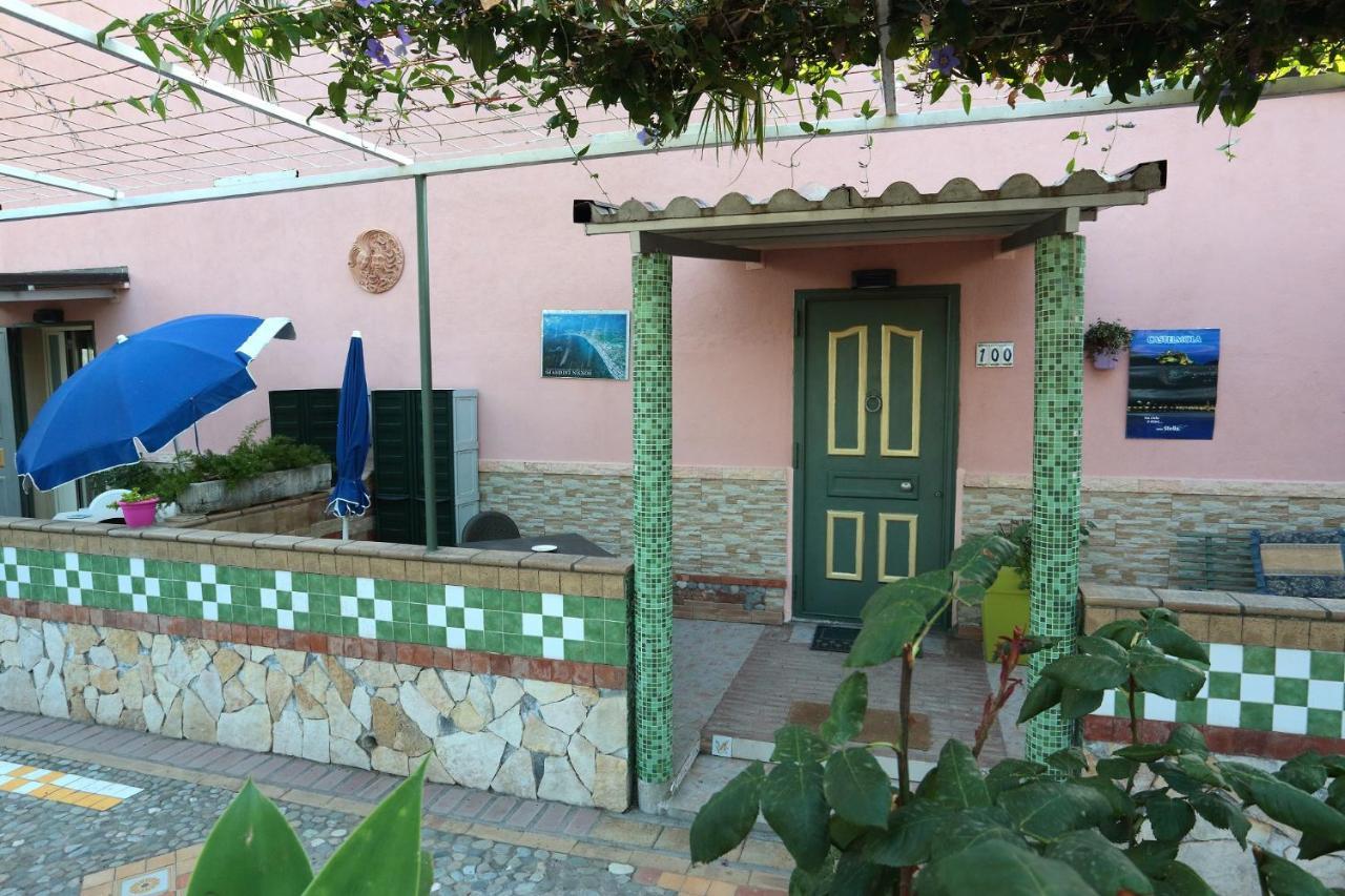 Holiday Maison Villa Arci Giardini Naxos Ngoại thất bức ảnh