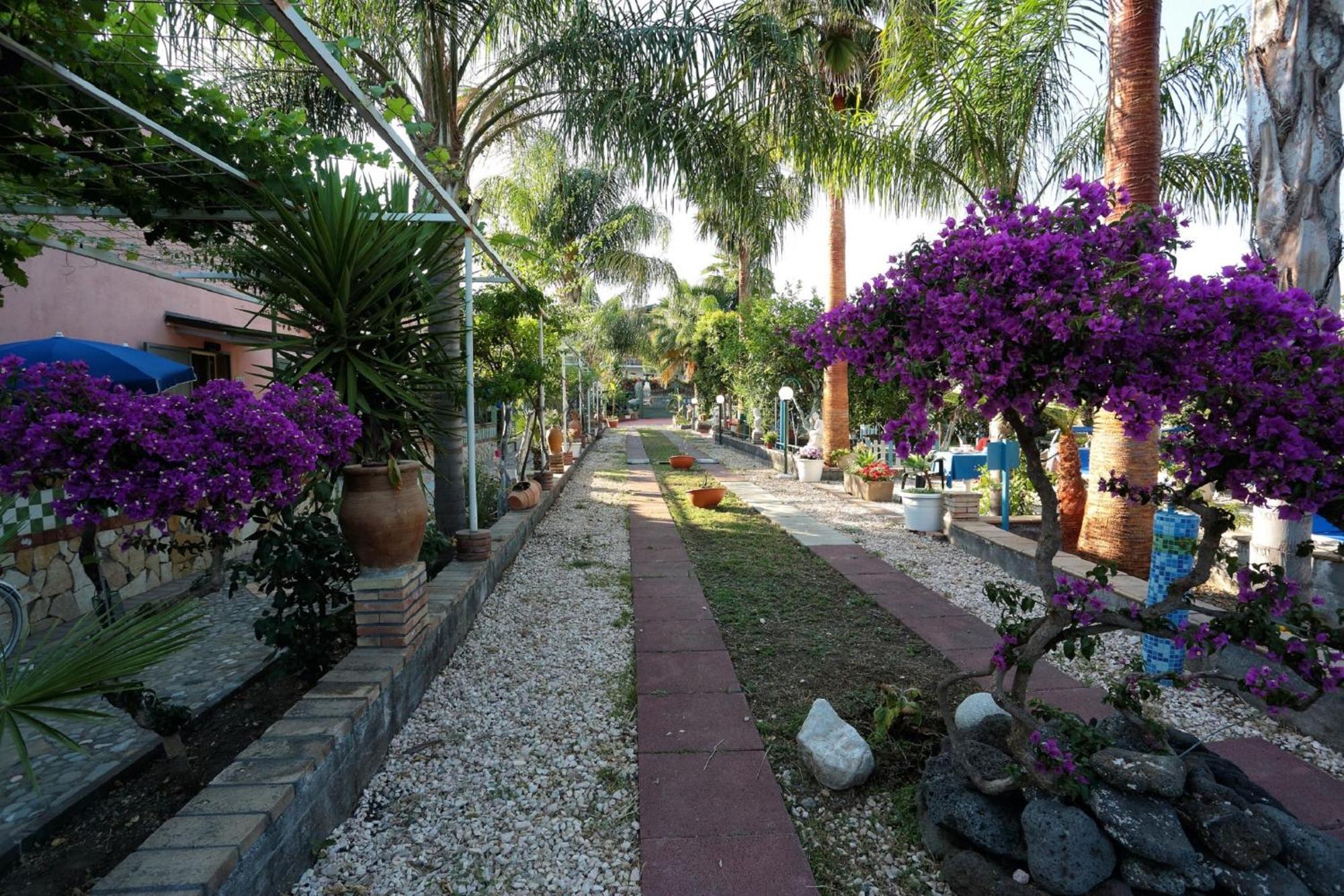 Holiday Maison Villa Arci Giardini Naxos Ngoại thất bức ảnh