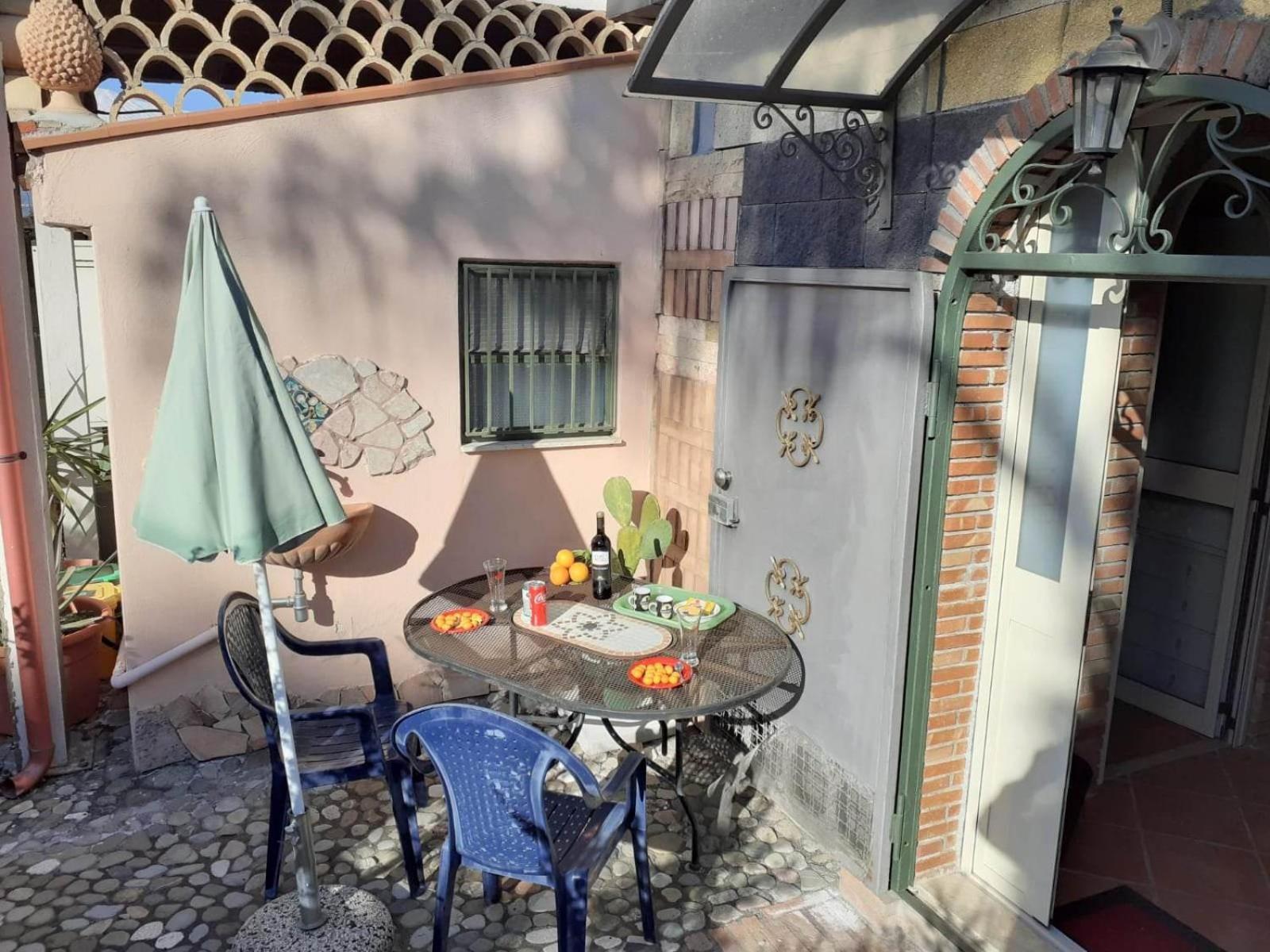 Holiday Maison Villa Arci Giardini Naxos Ngoại thất bức ảnh