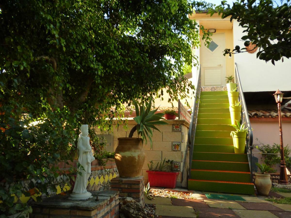 Holiday Maison Villa Arci Giardini Naxos Ngoại thất bức ảnh